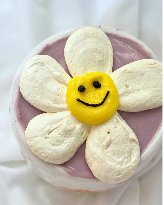 Its A Full Daisy Mugnificent Cake