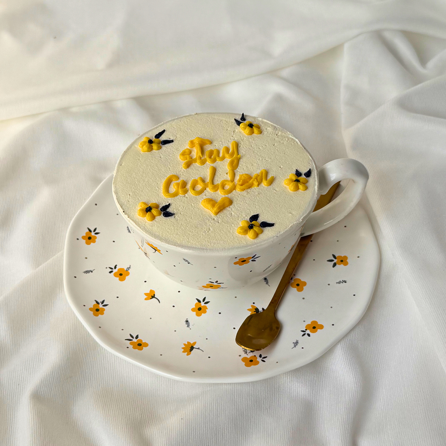 Golden Hour Tea Cup Cake Set