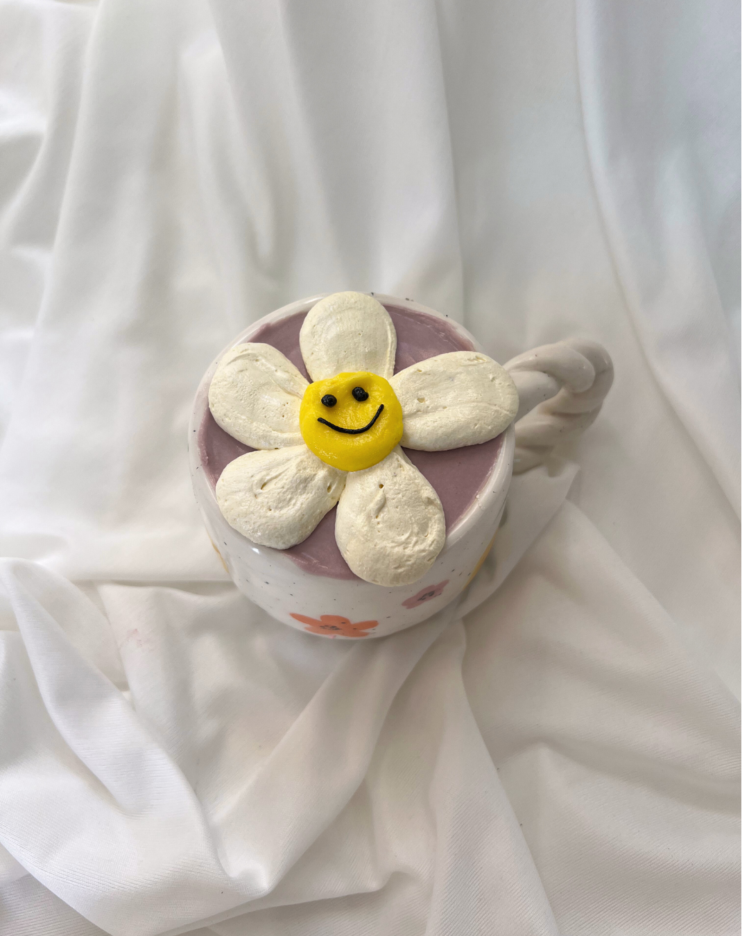 Its A Full Daisy Mugnificent Cake