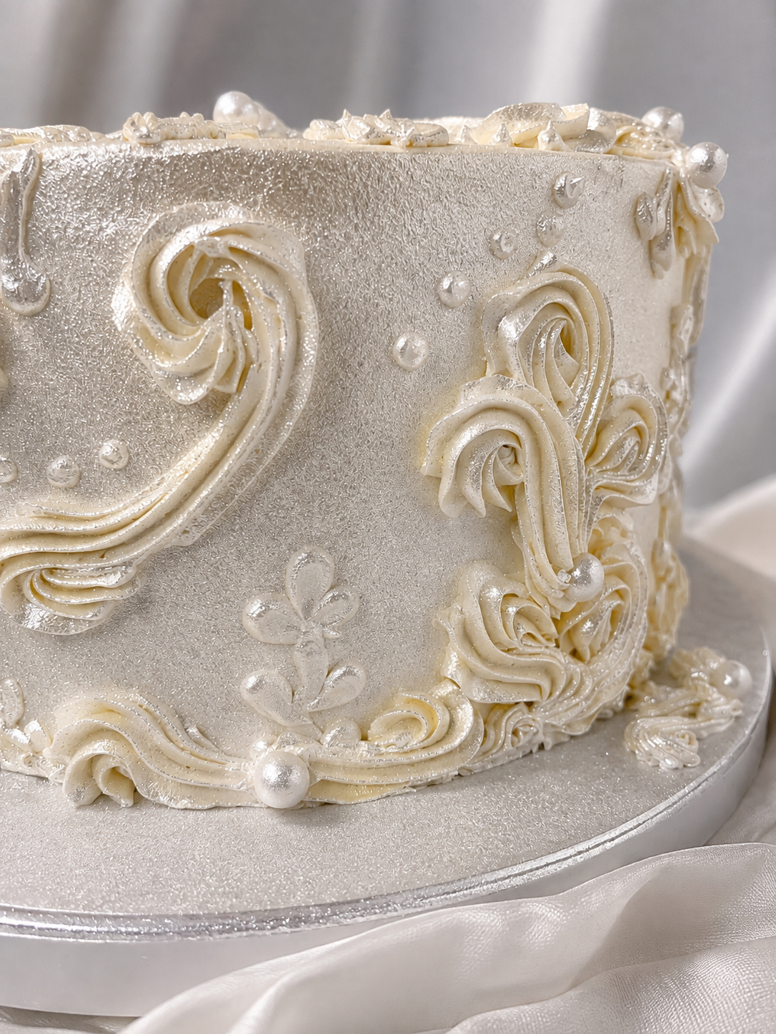 The Bridal Glow Cake
