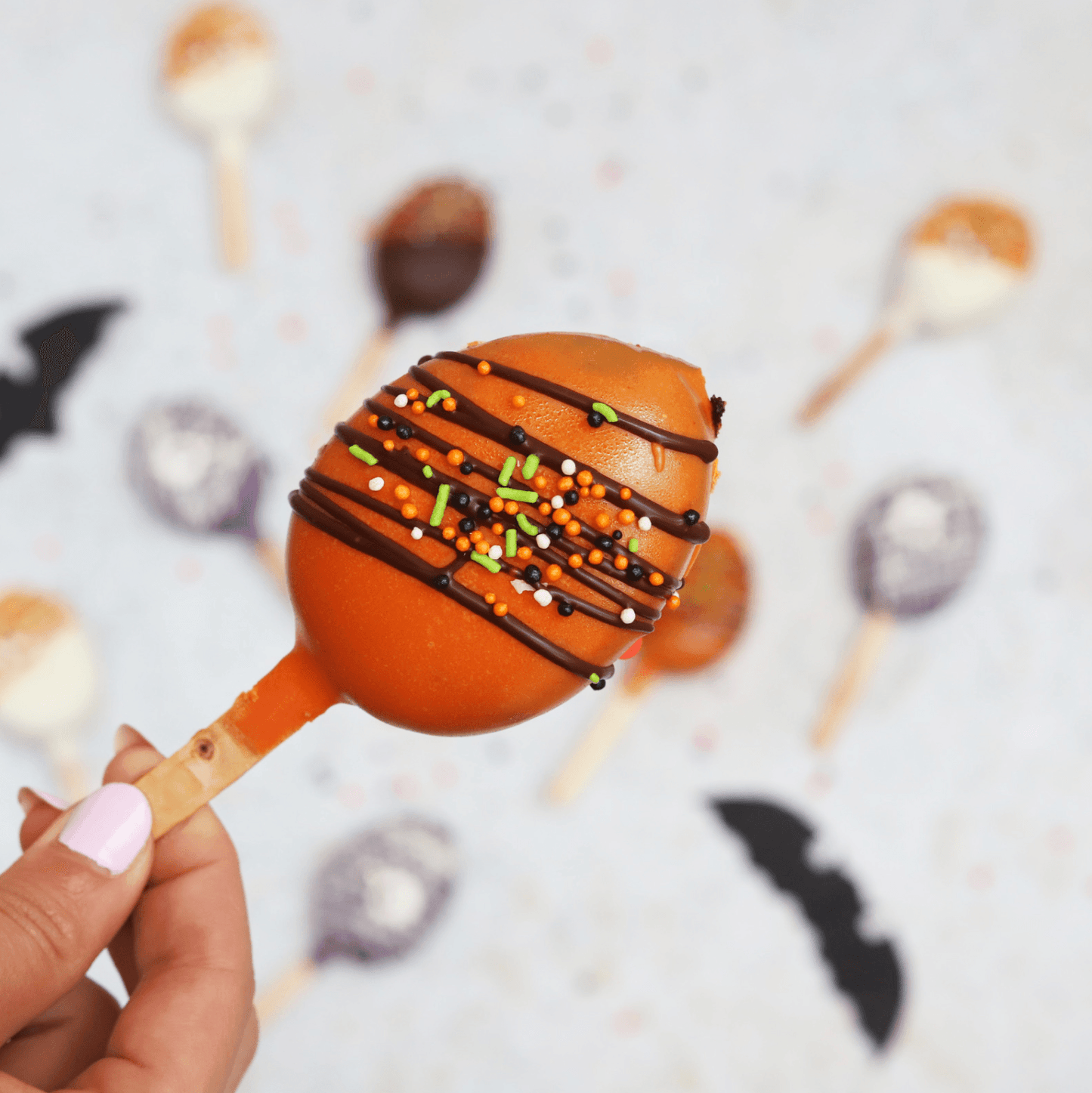 Halloween Cake Popsicles! - Nino’s Bakery