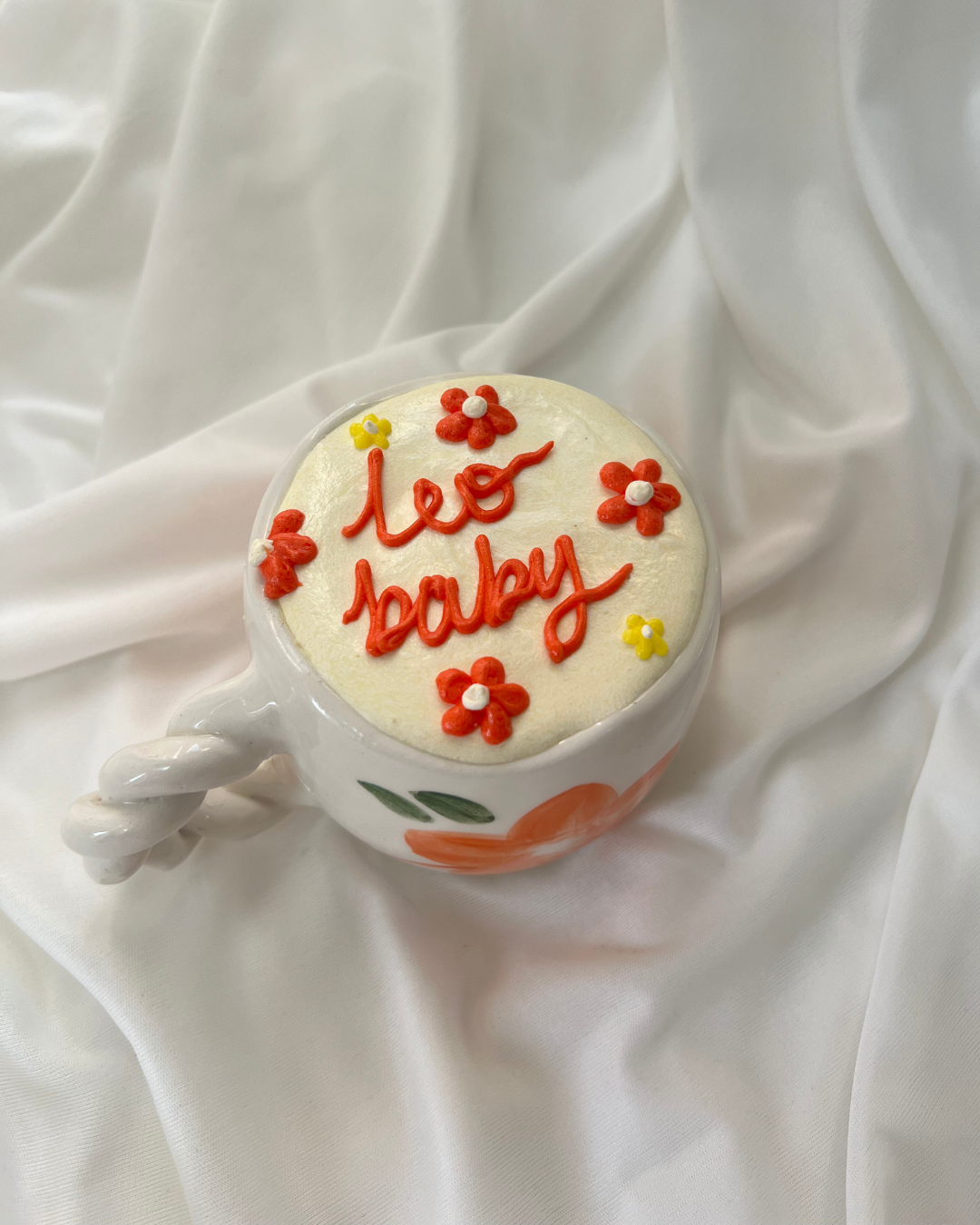 Leo Baby Mugnificent Cake