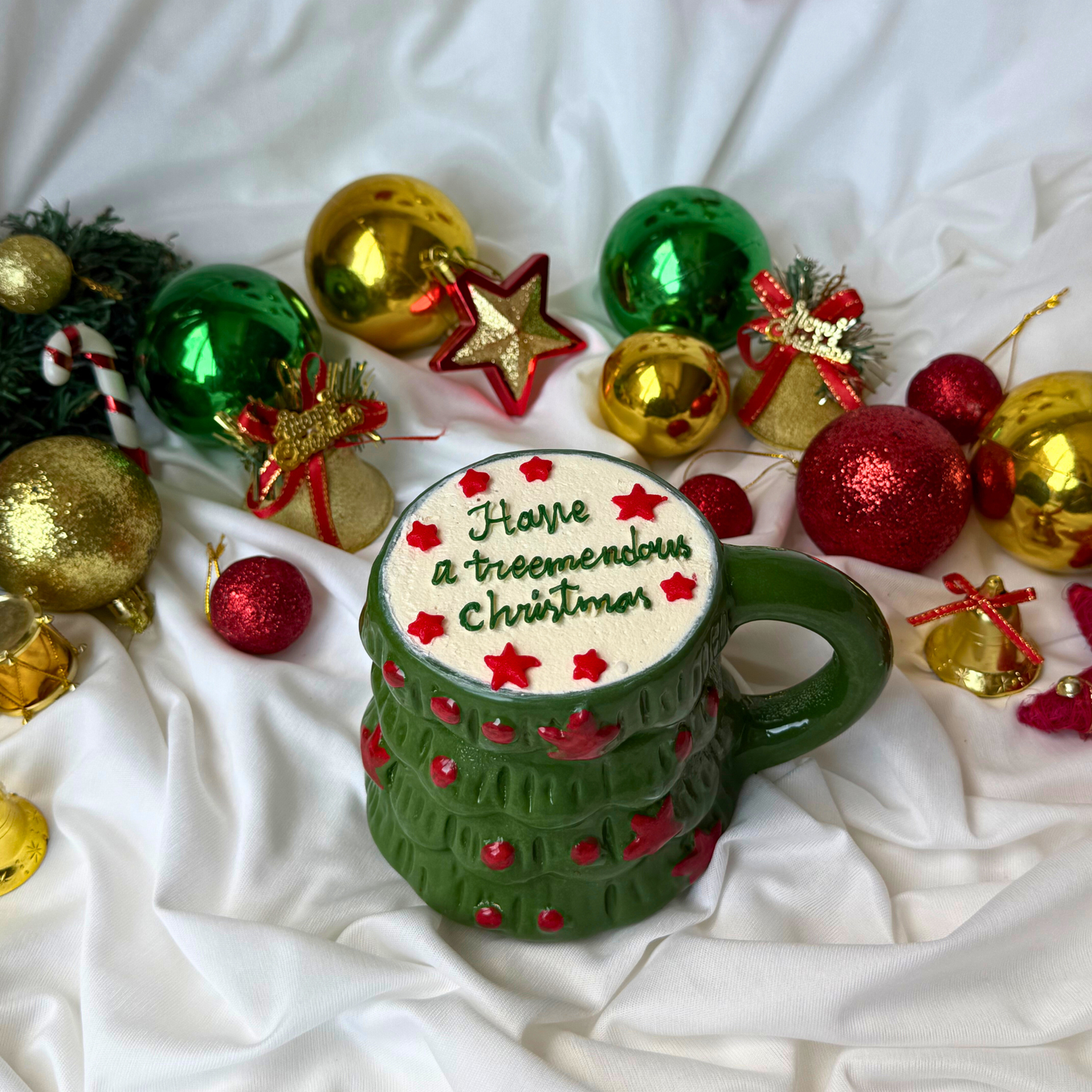 Mugnificent Treemendous Christmas Cake