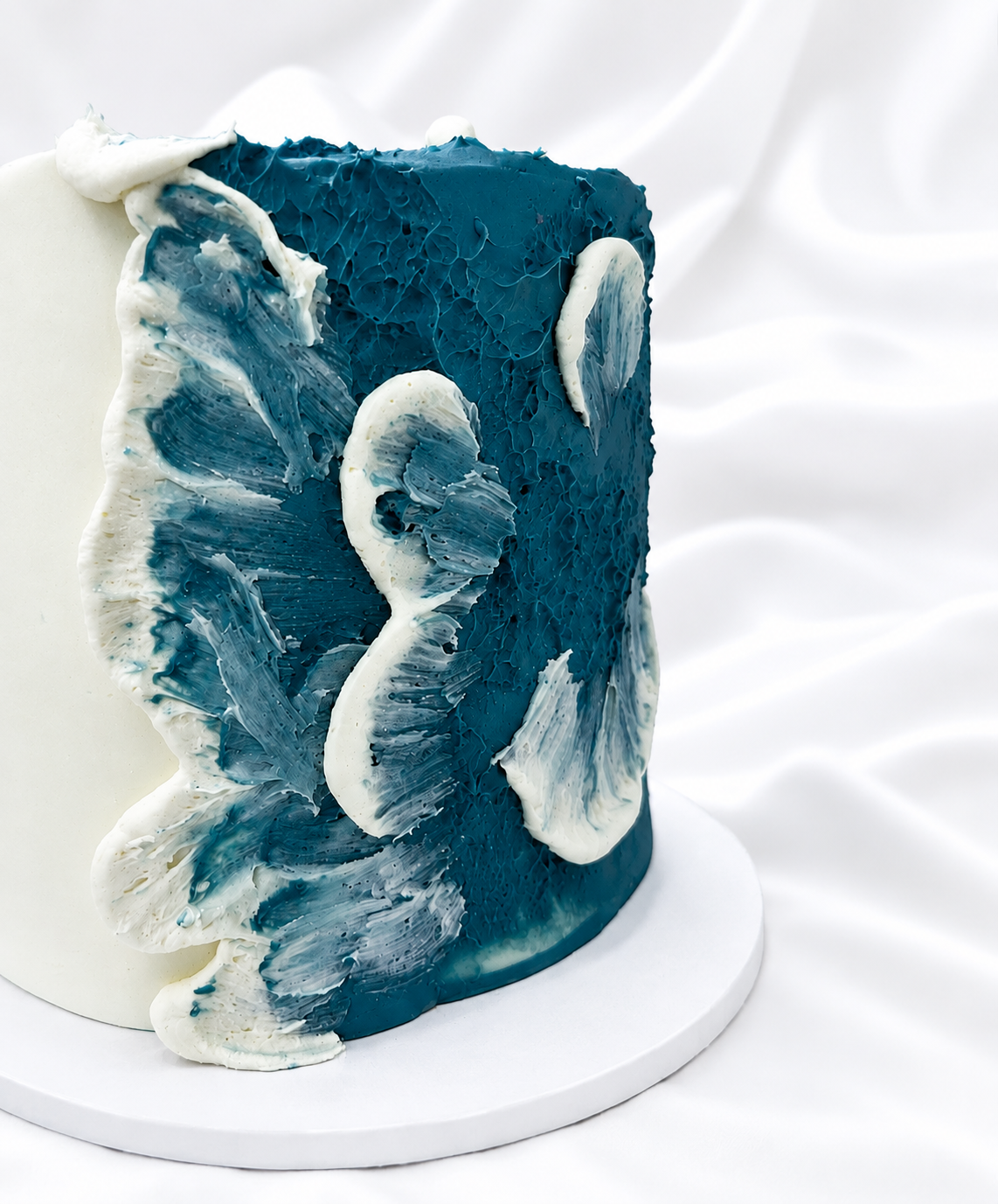 The Frosted Waves Cake
