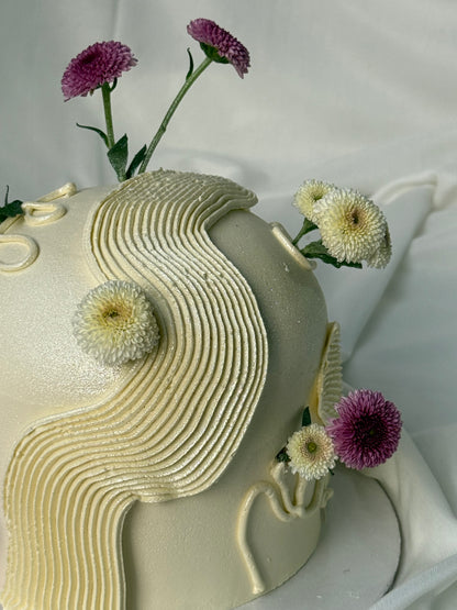 Golden Wave Floral Cake