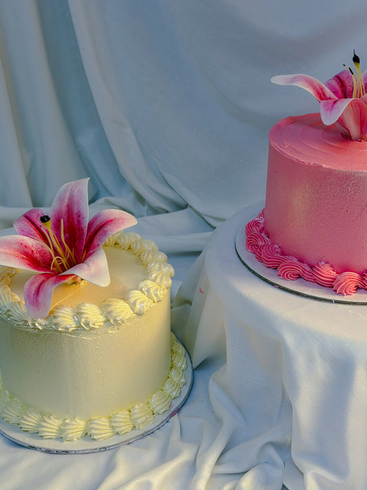 The Lily Bloom Cake