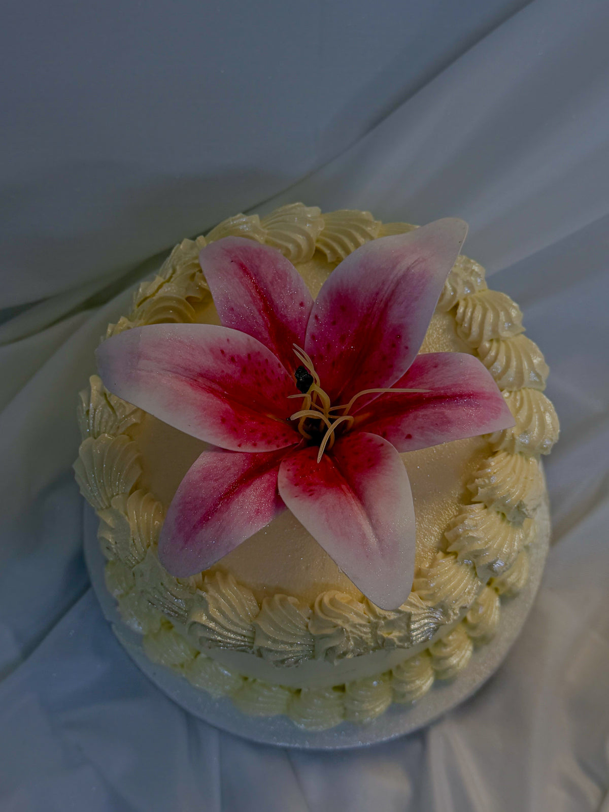 The Lily Bloom Cake