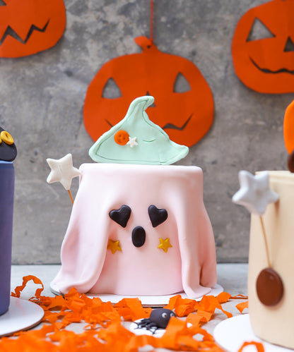 Cute yet Spooky Halloween! 🎃 💀