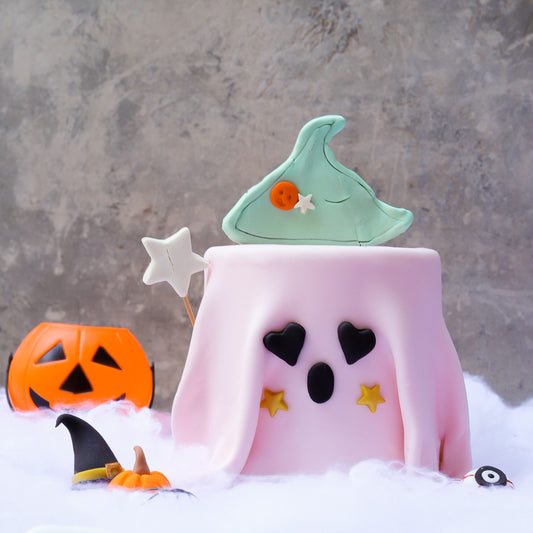 Cute yet Spooky Halloween! 🎃 💀