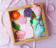 Load image into Gallery viewer, DIY Floral Garden Cookie Kit