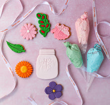 Load image into Gallery viewer, DIY Floral Garden Cookie Kit