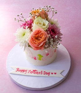 Elegant Bloom Floral Cake