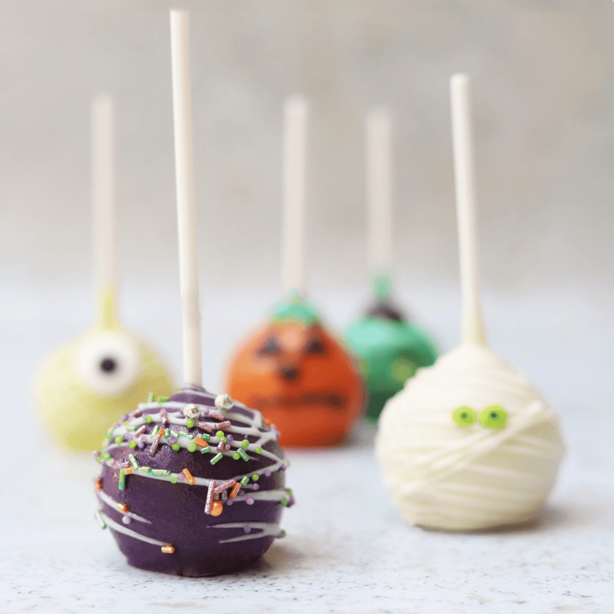 Halloween Cake Pops! - Nino’s Bakery